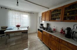 🏡Casa de vanzare, cu 5 camere, 200 mp, Livezile