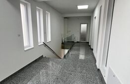 Spațiu comercial, 3 camere, 200 mp, zona Mall Bistrița