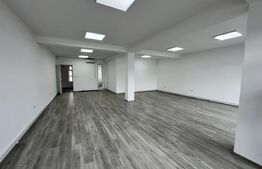 Spațiu comercial, 3 camere, 200 mp, zona Mall Bistrița