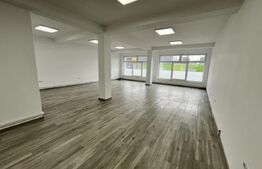 Spațiu comercial, 3 camere, 200 mp, zona Mall Bistrița