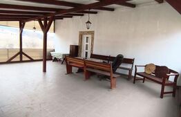 Casa de vanzare, cu 3 camere, 217 mp, la 10 km de Bistrita