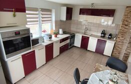 Casa de vanzare, cu 3 camere, 217 mp, la 10 km de Bistrita