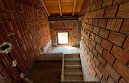 Casă semifinisată, 6 camere la 5 Km de Beclean