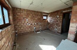 Casă semifinisată, 6 camere la 5 Km de Beclean