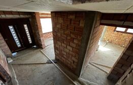 Casă semifinisată, 6 camere la 5 Km de Beclean