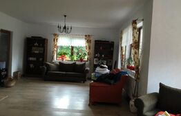 Cabana de vanzare, 8 camere,teren 1500 mp, zona Colibița-Malul Lacului