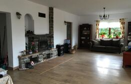 Cabana de vanzare, 8 camere,teren 1500 mp, zona Colibița-Malul Lacului