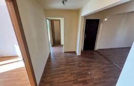 Apartament 4 camere, etaj 2, zona Sensul Vechi 