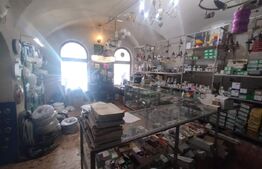 Cladire istorica 600 mp, spatiu comercial+birouri, zona ultracentrala