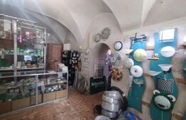 Cladire istorica 600 mp, spatiu comercial+birouri, zona ultracentrala