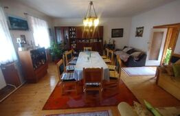 Casa 4 camere,200mp,teren 3000 mp,zona Livezile