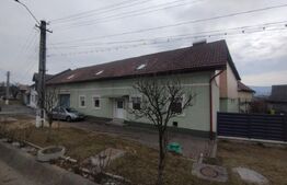 Casa 4 camere,200mp,teren 3000 mp,zona Livezile