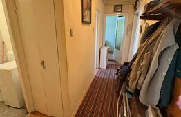 Apartament 3 camere, 64 mp, etaj 3, zona Intrarea Pinului PRET NEGOCIABIL