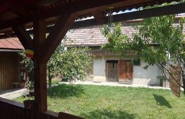 Casa individuala, 3 camere, 95 mp, 4200 mp teren, zona Samnihaiu de Campie