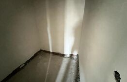 Casa de vanzare, 4 camere, 136 mp, 500 mp, teren, zona Dedeman 