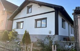 Casa de vanzare, cu 4 camere, 95 mp si pod la 15 minute de Bistrita