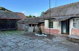 Casa 70mp+4 anexe+teren 1400mp(14 ari) intravilan,zona Lechinta