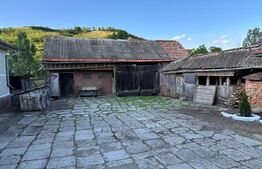 Casa 70mp+4 anexe+teren 1400mp(14 ari) intravilan,zona Lechinta