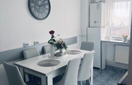 Apartament de vanzare, cu 4 camere, 94 mp, zona Andrei Muresanu