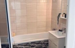 Apartament de vanzare, cu 4 camere, 94 mp, zona Andrei Muresanu