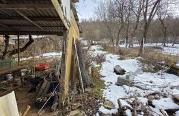 Casa de vanzare, cu 4 camere, 120 mp, teren de 1500 mp, zona centrala 