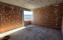 Casa la rosu de vanzare, 3 camere, 109 mp, 5 ari teren, Bistrita