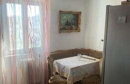 Apartament 3 camere, loc de parcare inclus, zona Sud