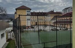 Apartament 2 camere,etaj 1 zona Decebal