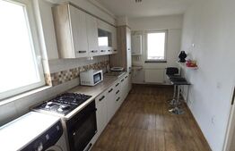 Apartament cu 3 camere, 77 mp, zona Independentei