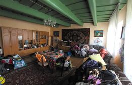 Casa saseasca de vanzare, Livezile