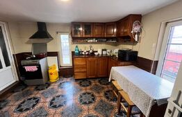 Casa cu 14 ari teren, finisata si mobilata, zona Cepari