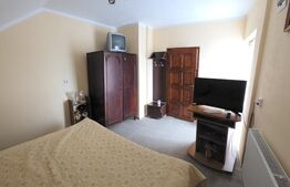 Casă de vânzare, cu 5 camere, 117 mp, zona Valea Rusului