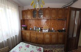 Casă de vânzare, cu 5 camere, 117 mp, zona Valea Rusului