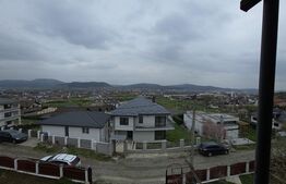 Casă de vânzare, cu 5 camere, 117 mp, zona Valea Rusului