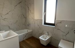 Casa de vanzare, cu 5 camere, 160 mp, Bistrita 