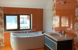 Casa de vanzare, cu 5 camere, 220 mp, zona Unirea