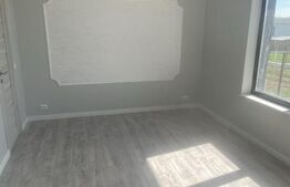 Casă de vânzare cu 3 camere, 105 mp, zona linistita, Bistrita