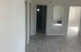 Casă de vânzare cu 3 camere, 105 mp, zona linistita, Bistrita