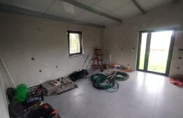 Casa semifinisata, 1700 mp teren intravilan, zona Valea Jelnei