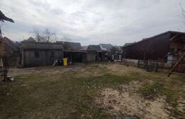 Casa 50 mp,2 camere,curte comuna,teren 350mp,Renovabila,comuna Livezile