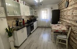 Apartament cu 2 camere, 50 mp + 9 mp balcon, etaj 2, zona Independentei