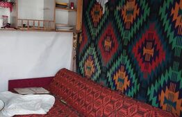 Casa traditionala cu 3 camere, 70 mp, teren 6000 mp, in zona Micestii de Campie