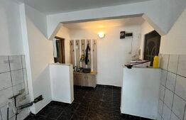 Apartament de vanzare, cu 2 camere, 49 mp + 8 mp balcon, zona Calea Moldovei