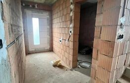 Casa spatioasa cu 4 camere, 150 mp, 10 ari teren, zona Arcalia