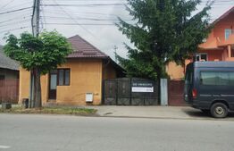 Casa de vanzare in centru, 16,5 ari teren, Nasaud