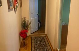 Casa de vanzare, cu 4 camere, 127 mp, 207 mp teren, zona centrala