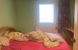 Casa de vanzare, cu 4 camere, 127 mp, 207 mp teren, zona centrala