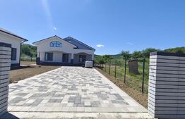 Casa Individuala de vanzare, 4 camere, 115 mp, zona Sigmir