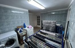 Casa de vanzare, pretabil pentru pensiune/azil, 7 camere, 420 mp, Bistrita