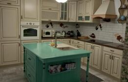 Exclusivitate! Casa de vanzare, 5 camere, 268 mp, zona Sensul Vechi